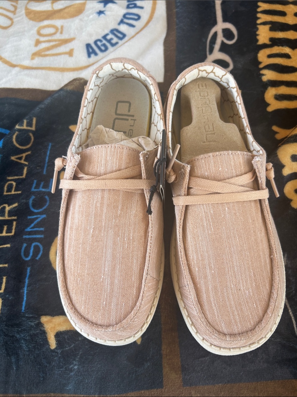 Hey Dude Women's Moccasins - Light Peach Canvas